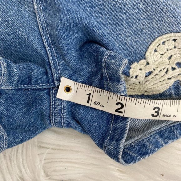 Urban Outfitters BDG Erin High Rise Shortie Crochet Jean Shorts - Picture 10 of 10